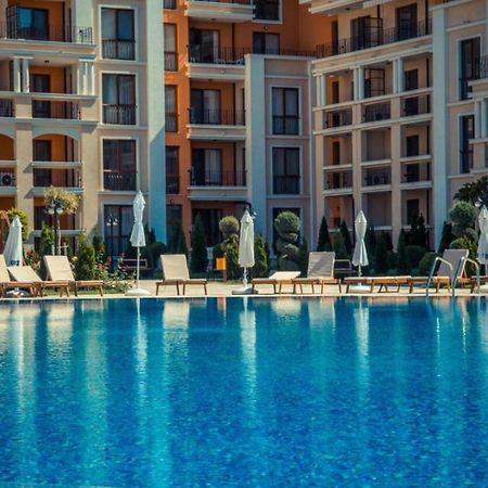 Apartment In Prestige Fort Beach Свети Влас Екстериор снимка